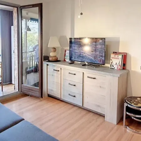 Daire Superbe Appartement - Acces Direct Sur La Mer !!